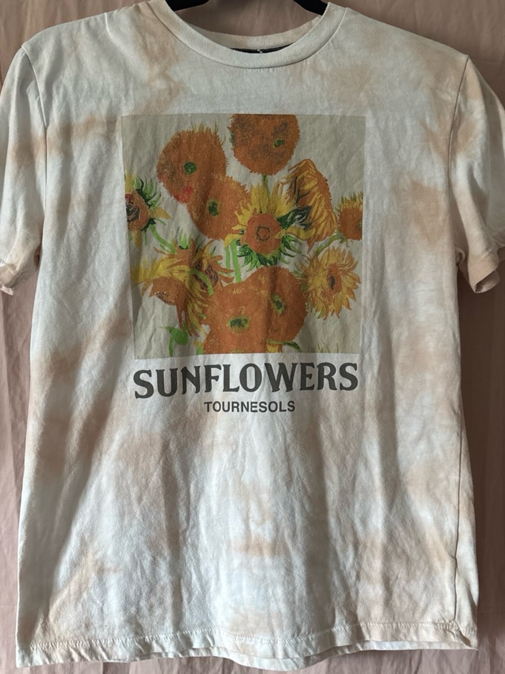 art class White Sunflowers Graphic Tee